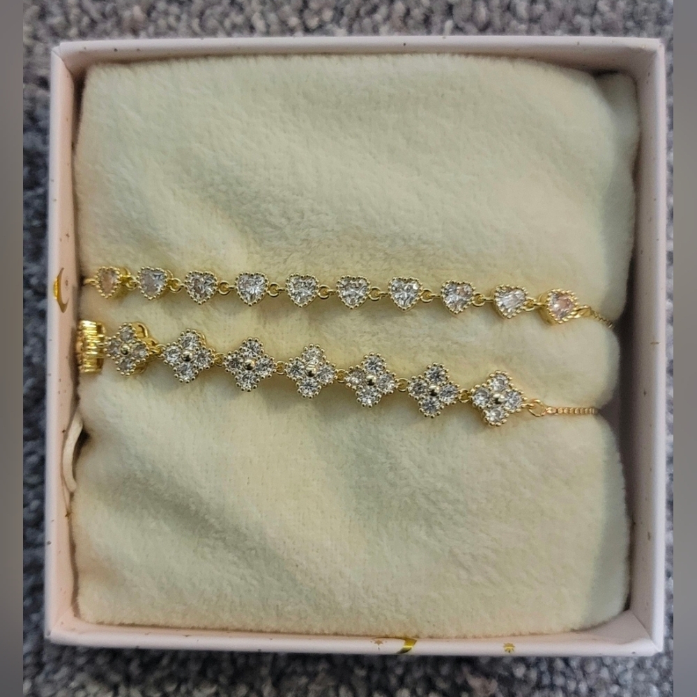 EyeCandy ArmCandy Gold Tone Bracelet, Brand New